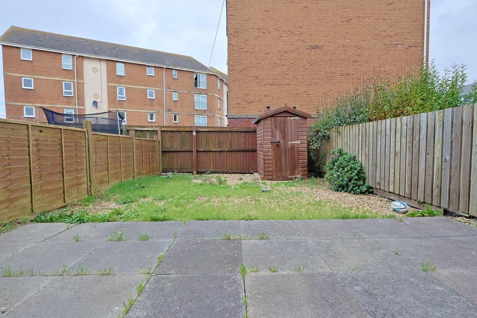 Relaxing 2-Bed Coastal Escape In Port Talbot Apartment Exterior photo
