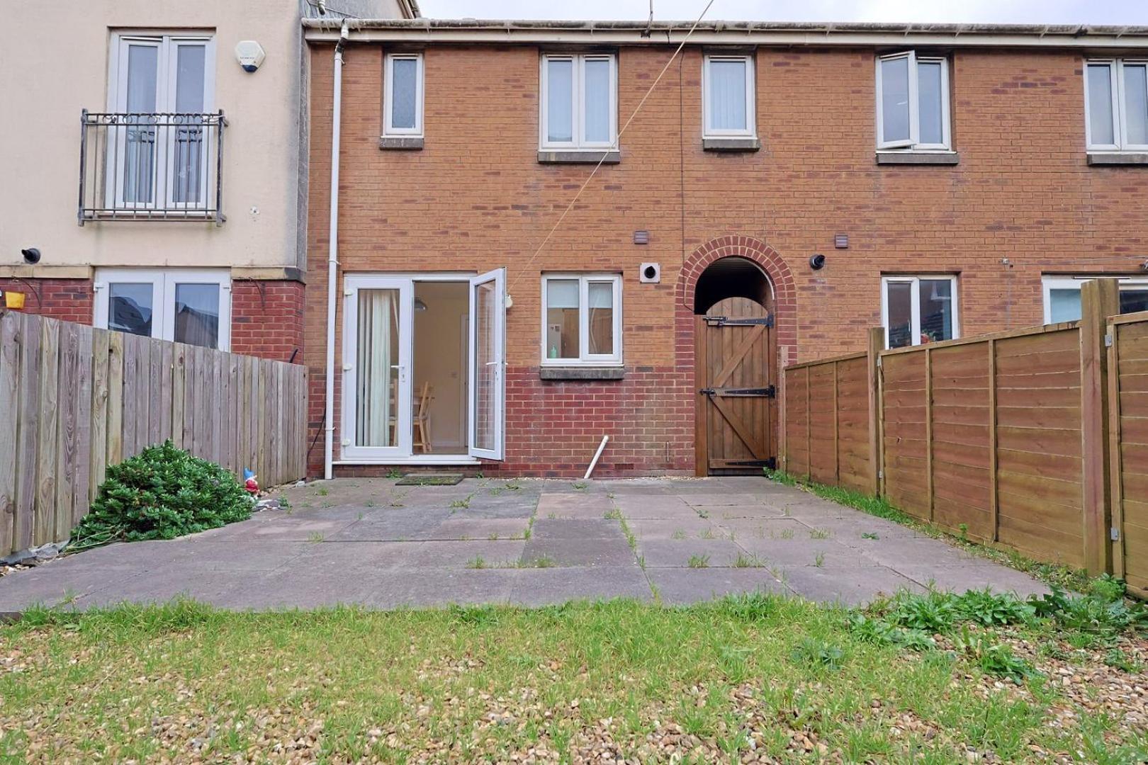 Relaxing 2-Bed Coastal Escape In Port Talbot Apartment Exterior photo